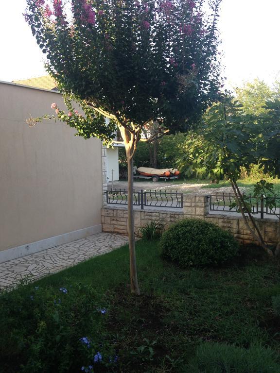 Apartments Villa Kristina PUY 외부 사진
